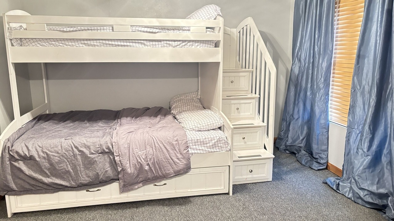 Photo of Bedroom in South Toledo Bend