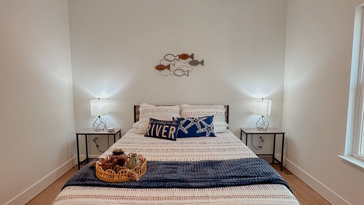 Photo of Bedroom in Karnack