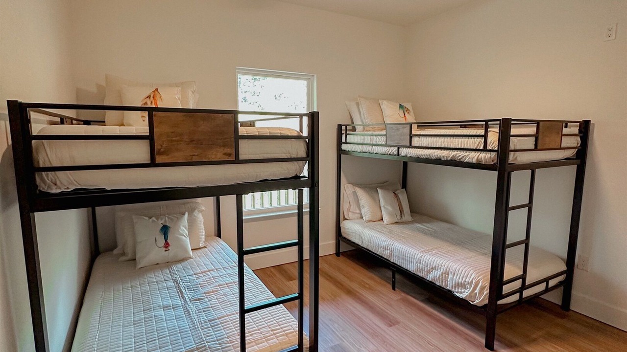 Photo of Bedroom in Karnack