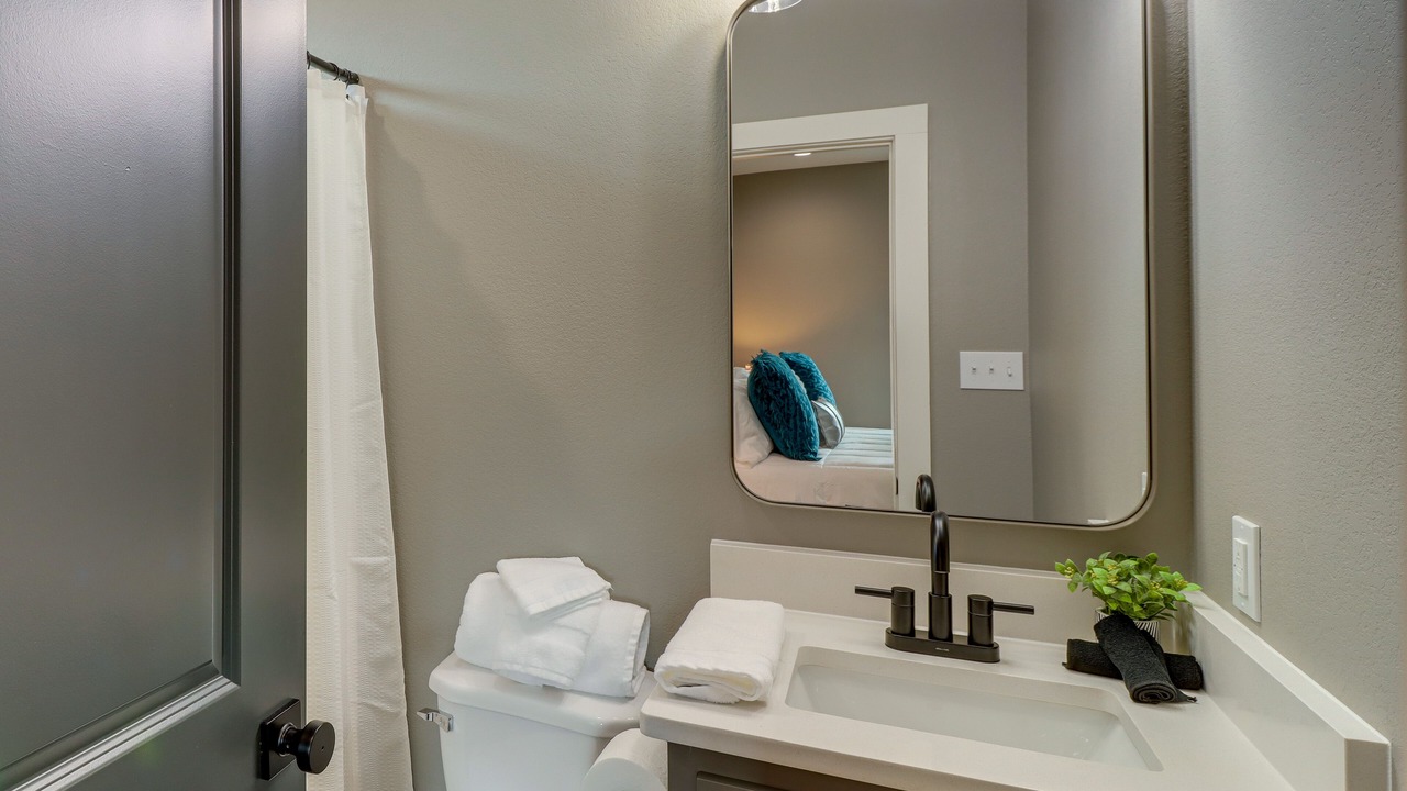 Photo of Bathroom in Higden