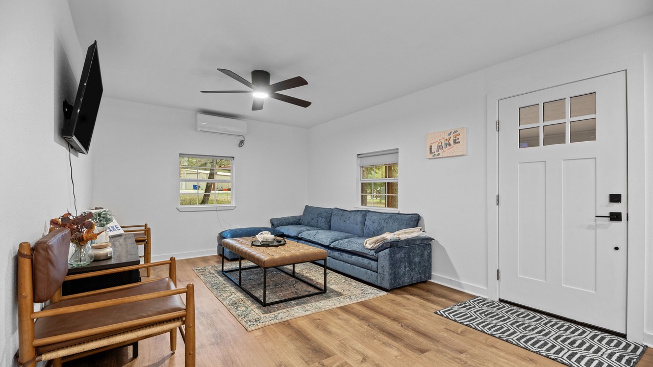 Photo of Livingroom in Zavalla