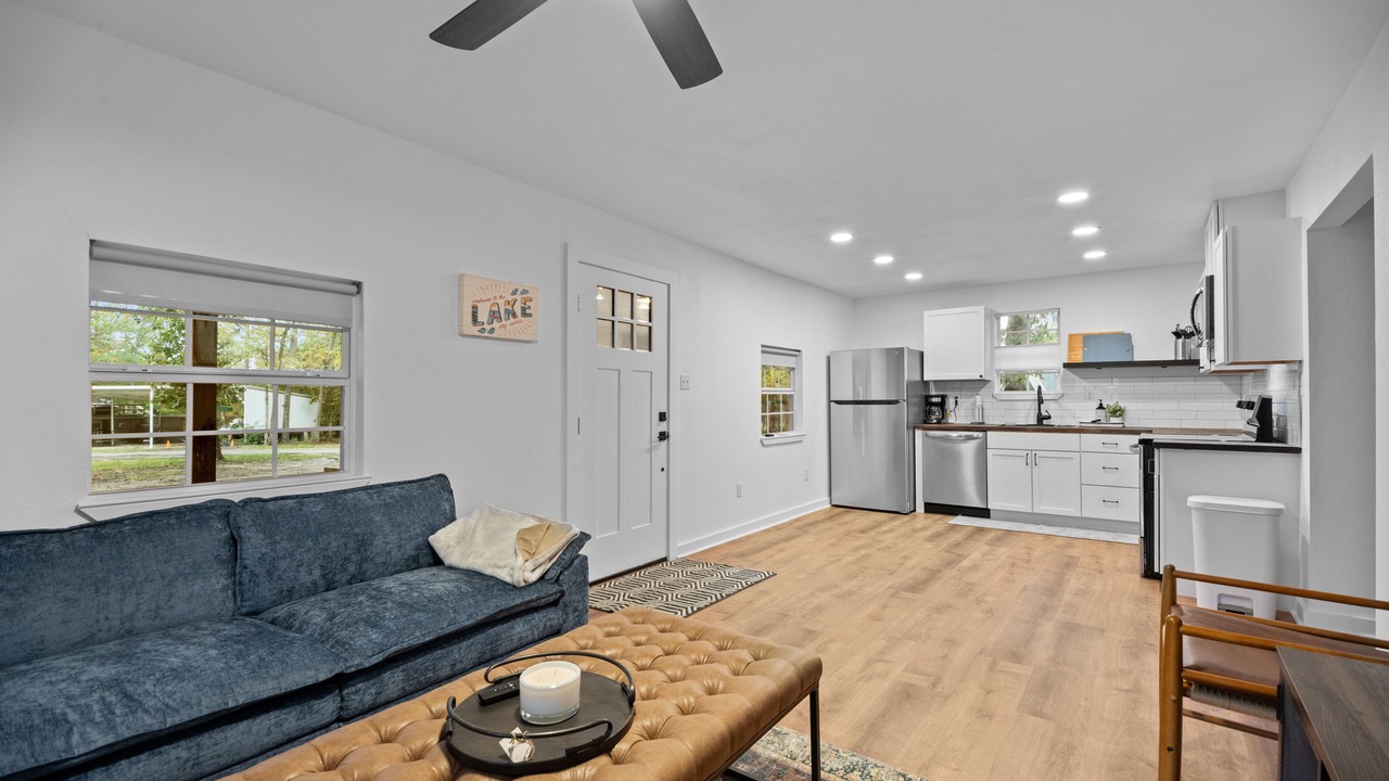 Photo of Livingroom in Zavalla