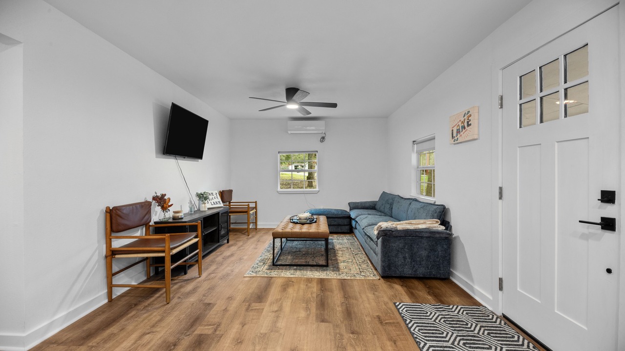 Photo of Livingroom in Zavalla