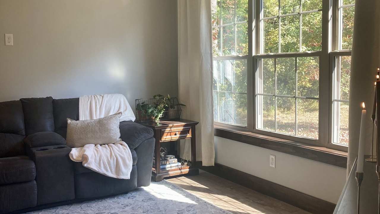 Photo of Livingroom in Felts Mills