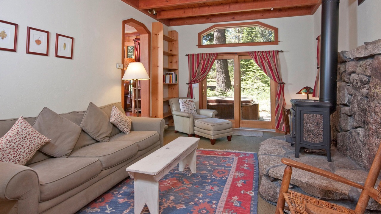 Photo of Bedroom in Pineland