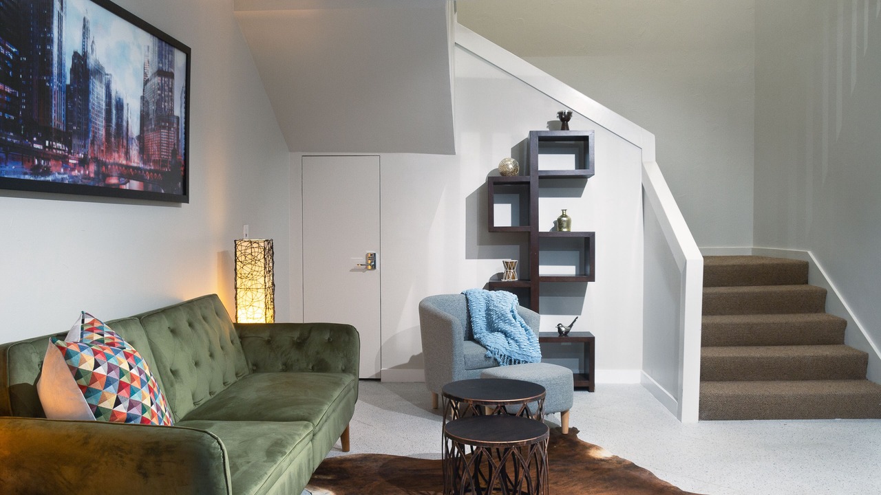 Photo of Livingroom in Greenway Plaza-Upper Kirby