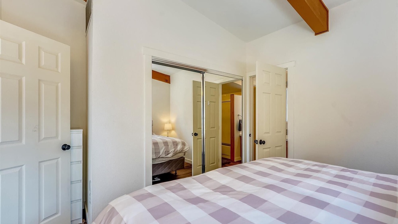 Photo of Bedroom in Kings Beach