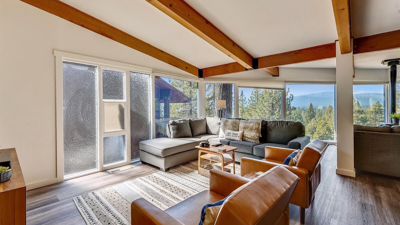 Photo of Livingroom in Kings Beach