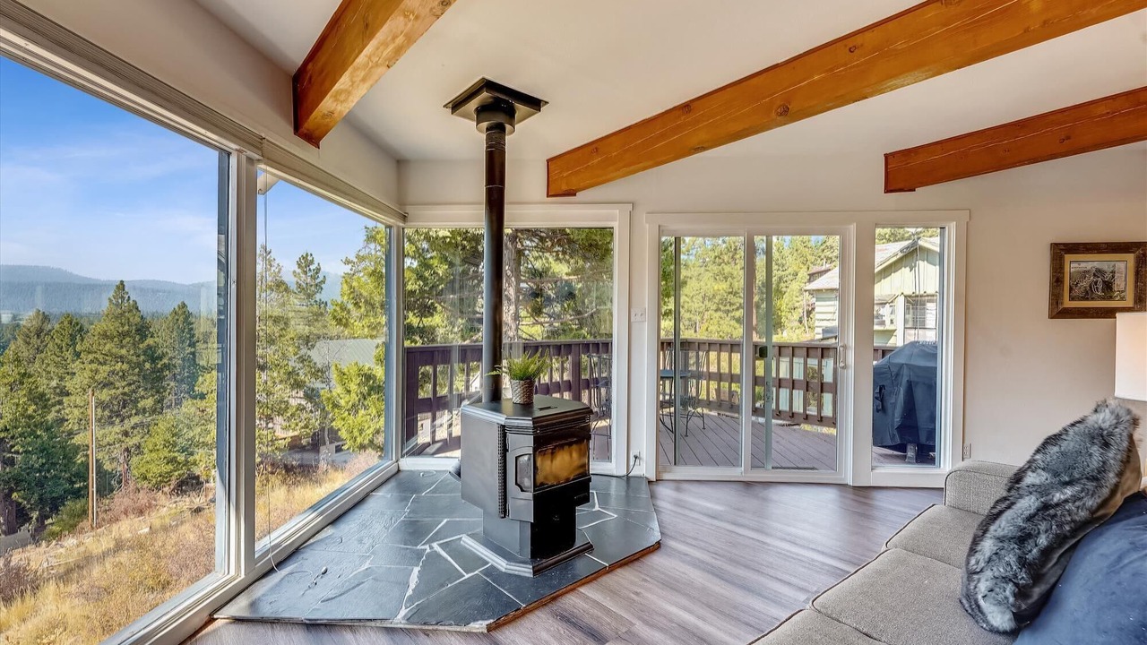 Photo of Livingroom in Kings Beach
