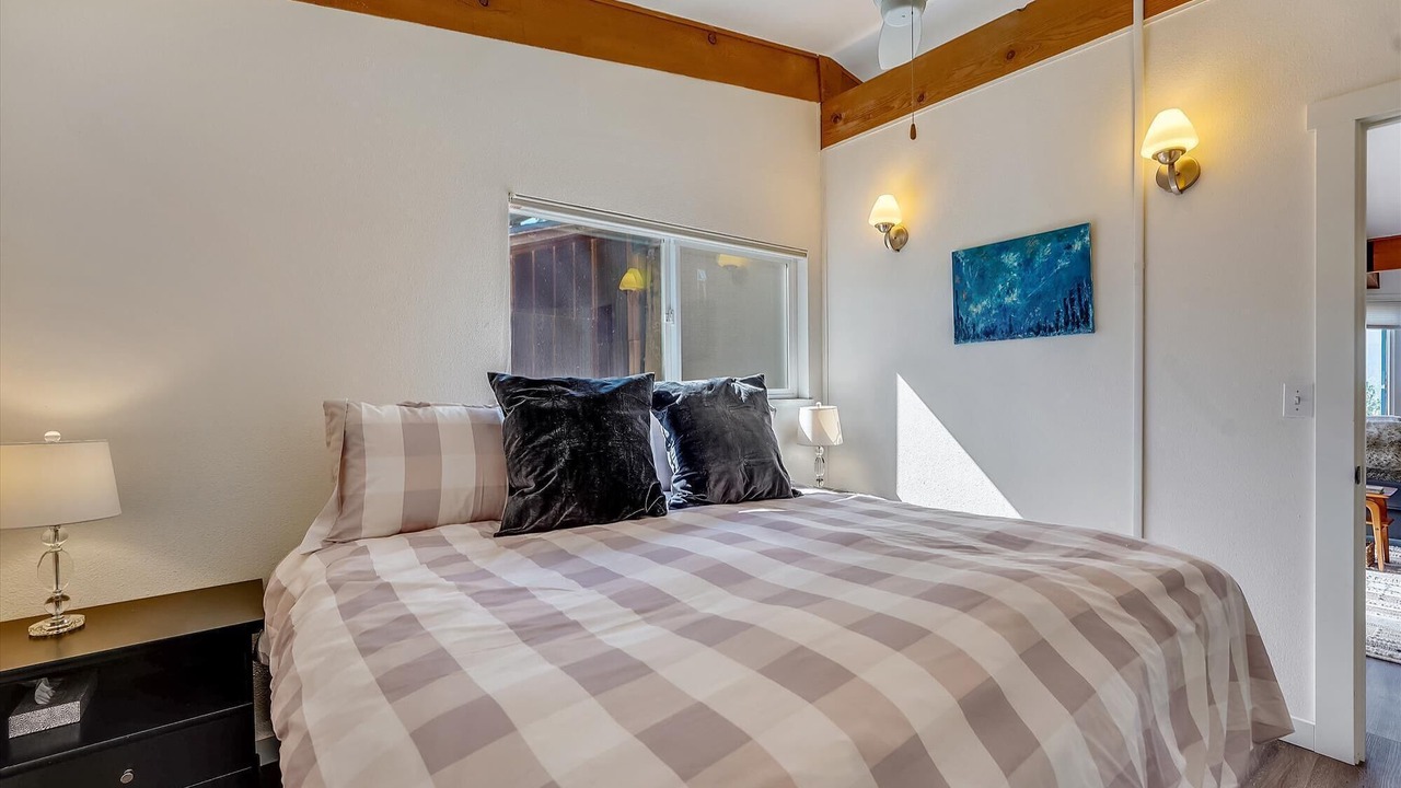 Photo of Bedroom in Kings Beach
