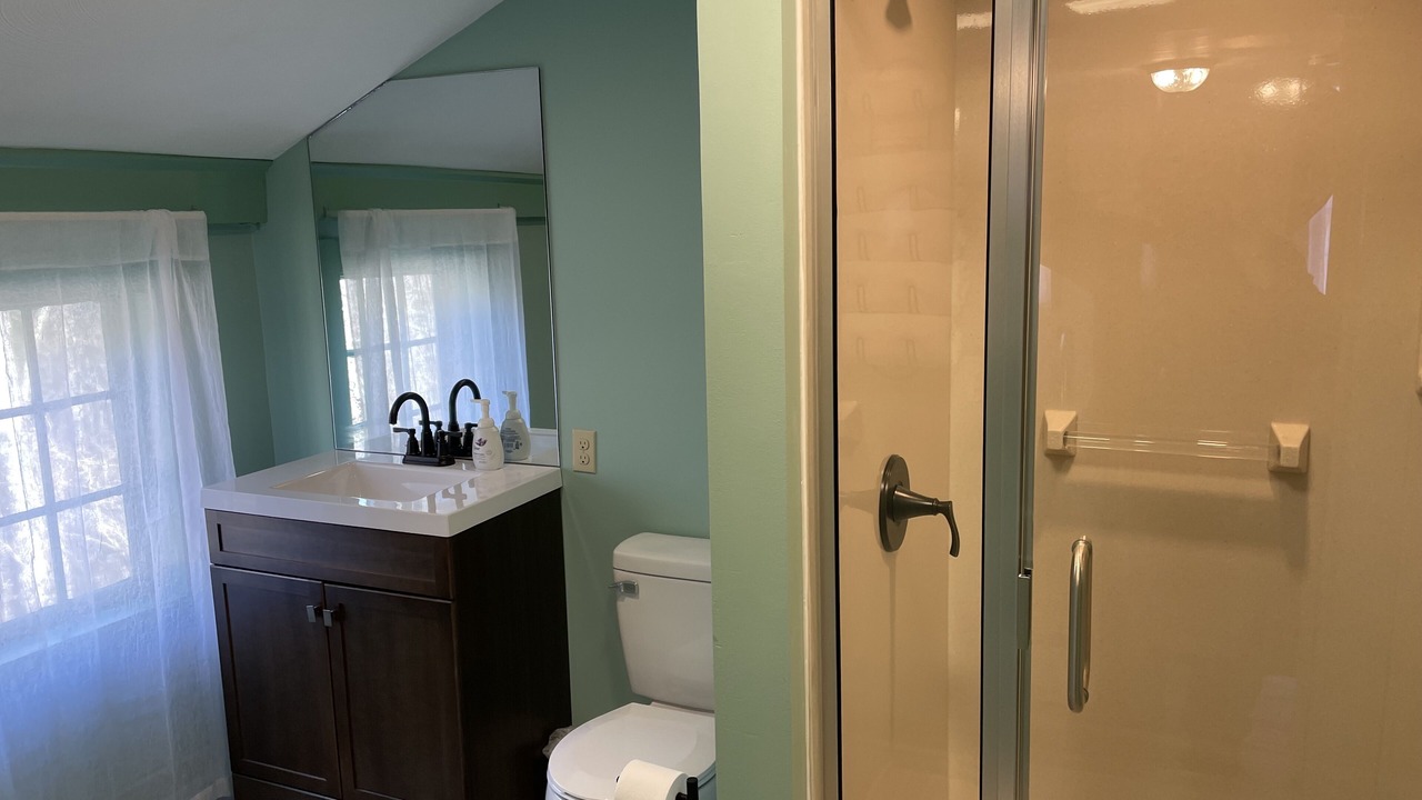 Photo of Bathroom in Mercer