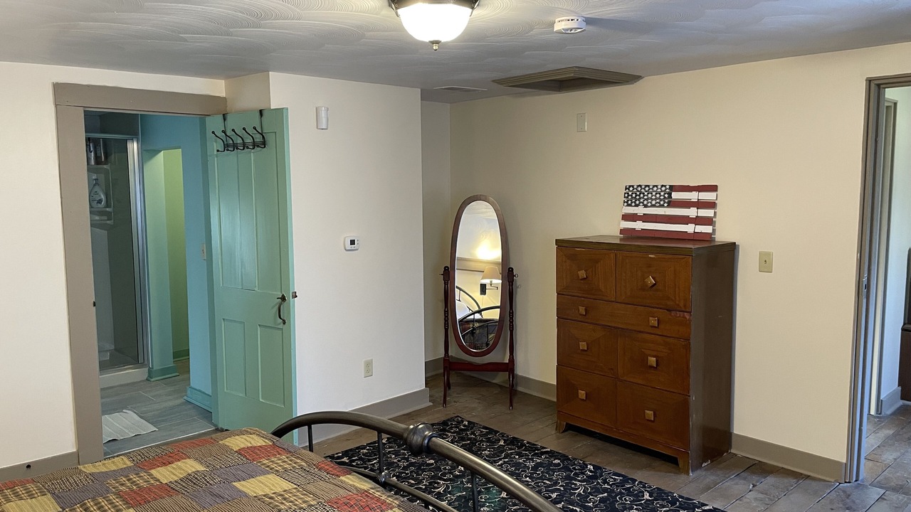 Photo of Bedroom in Mercer