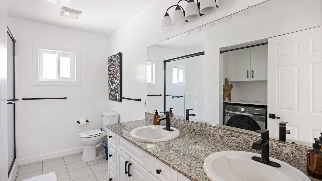 Photo of Bathroom in Del Rey