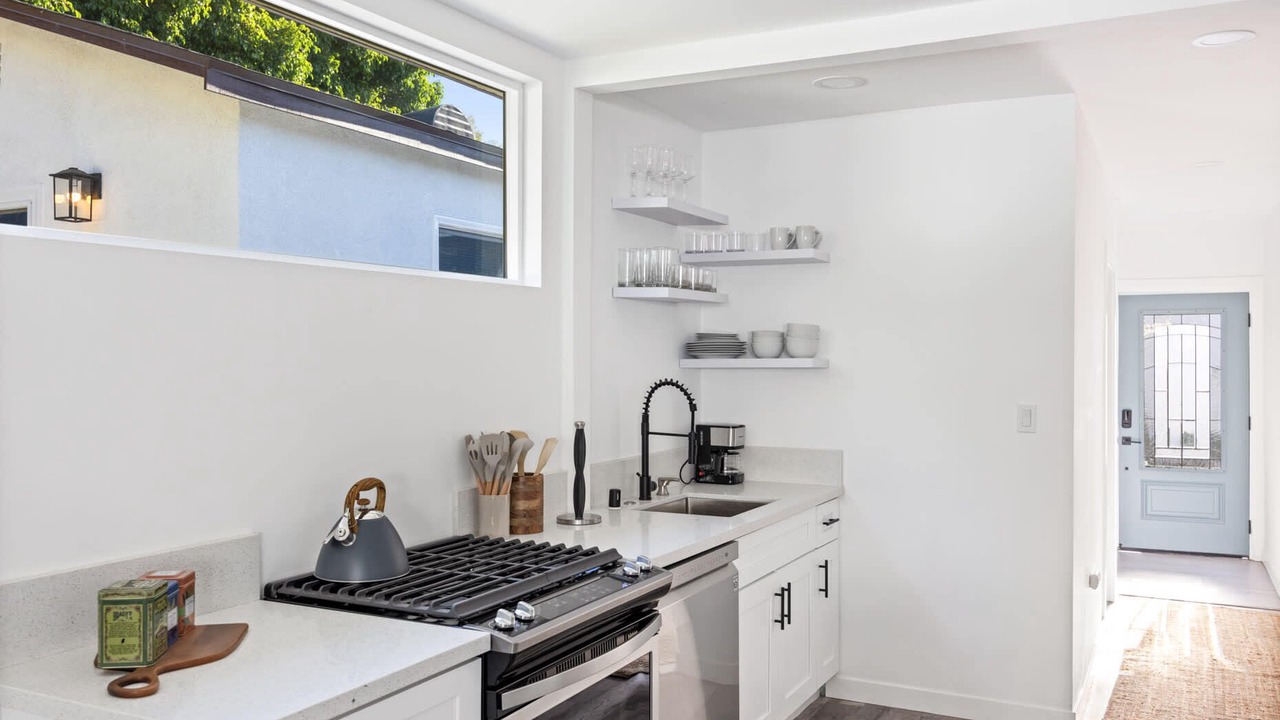 Photo of Kitchen in Del Rey