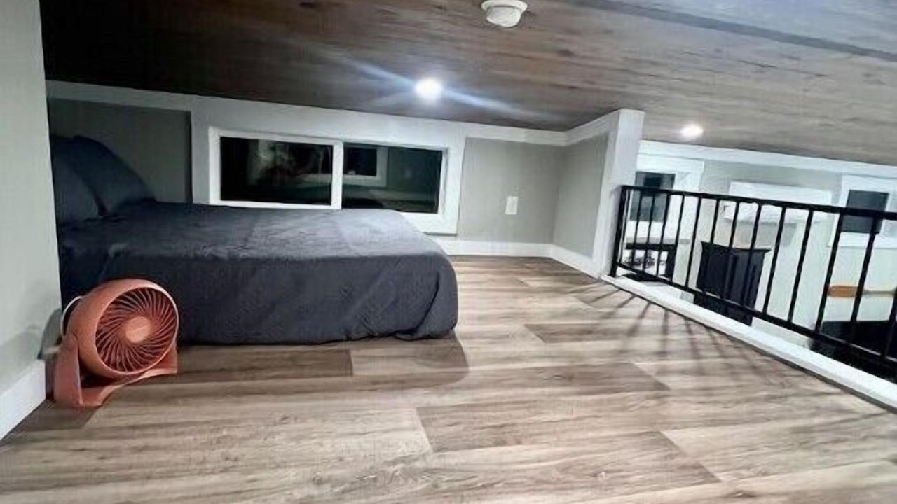 Photo of Bedroom in Springville