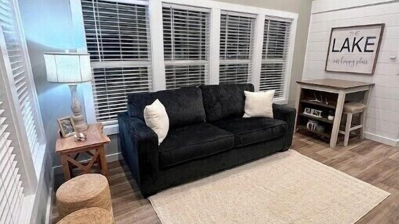 Photo of Livingroom in Springville