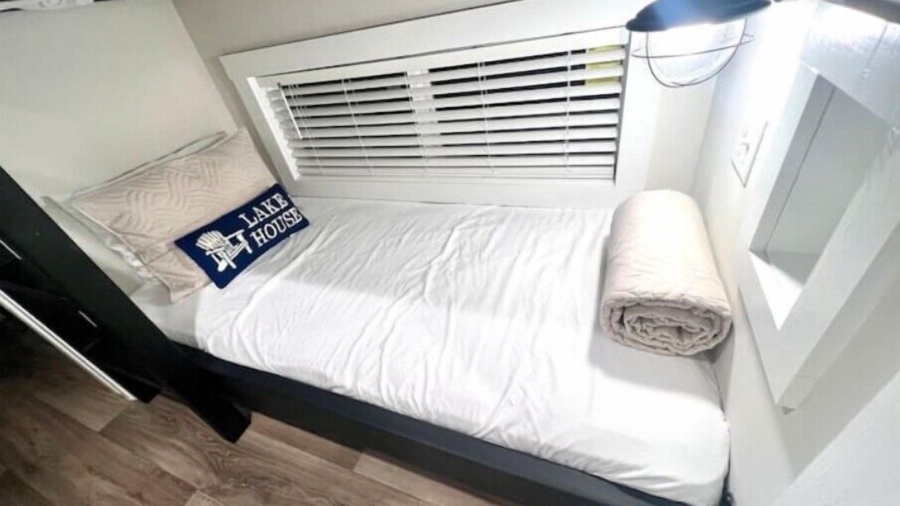 Photo of Bedroom in Springville