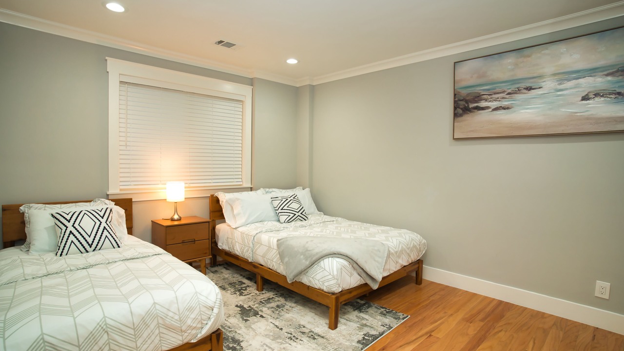 Photo of Bedroom in Emeryville