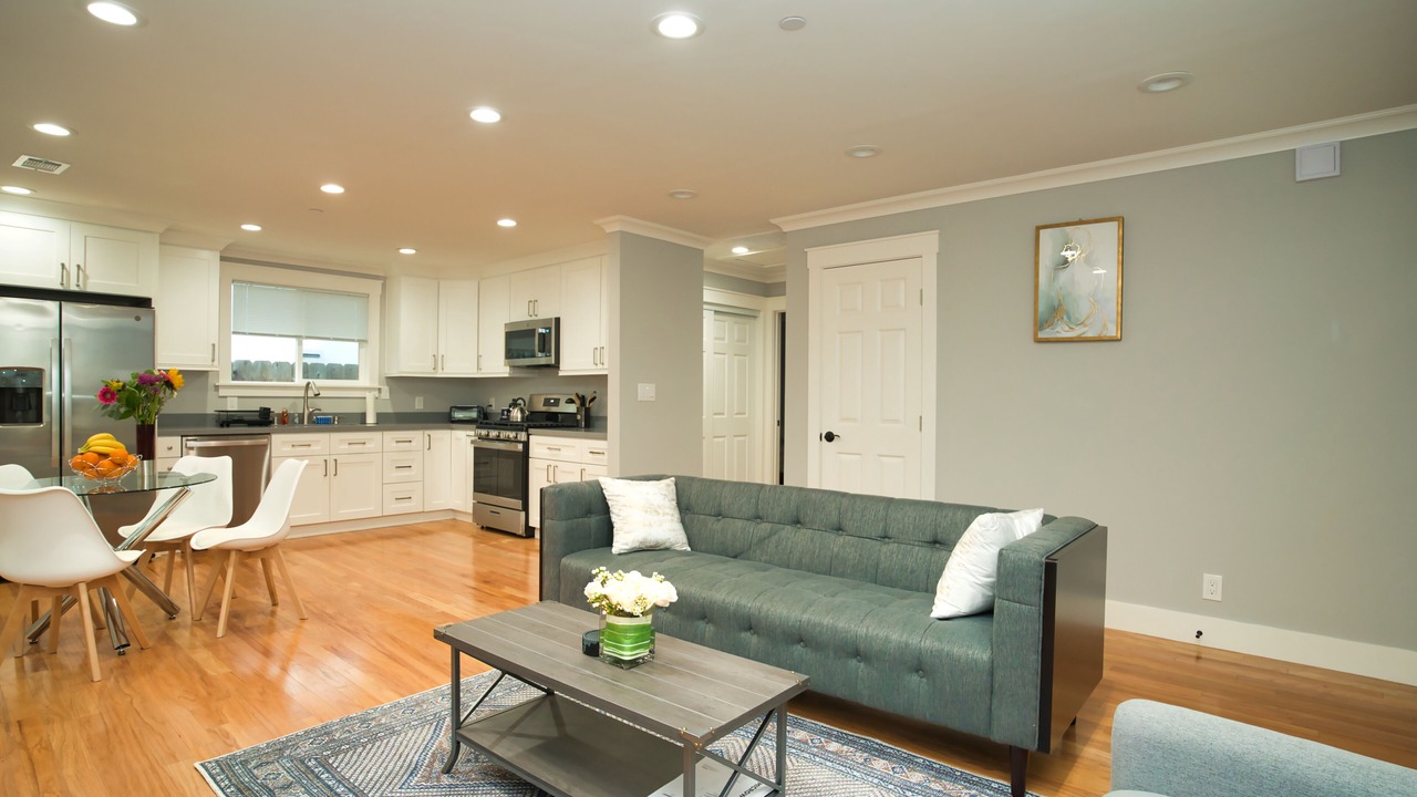 Photo of Livingroom in Emeryville