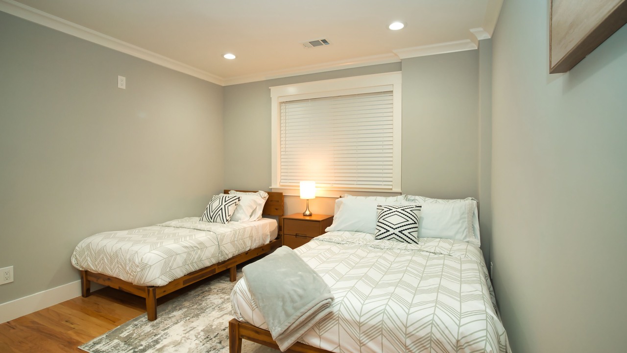 Photo of Bedroom in Emeryville