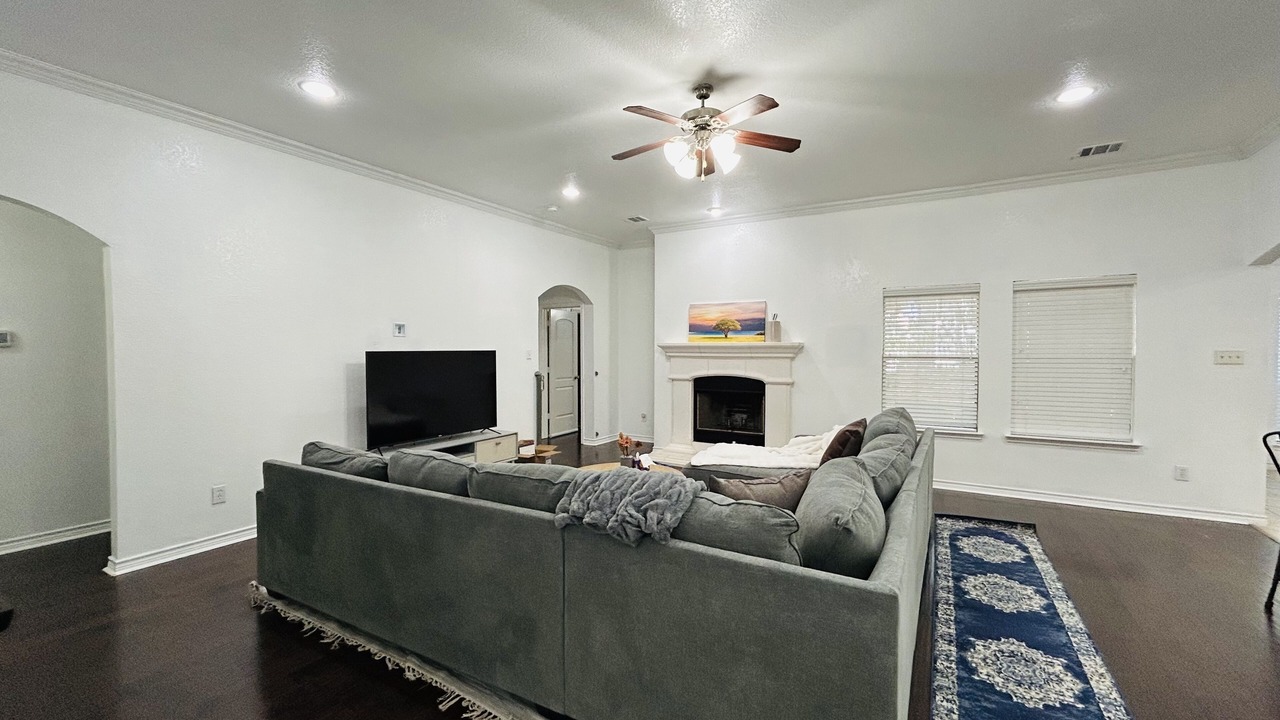 Photo of Livingroom in Burleson