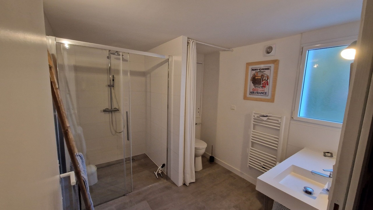 Photo of Bathroom in Saint-Lyphard
