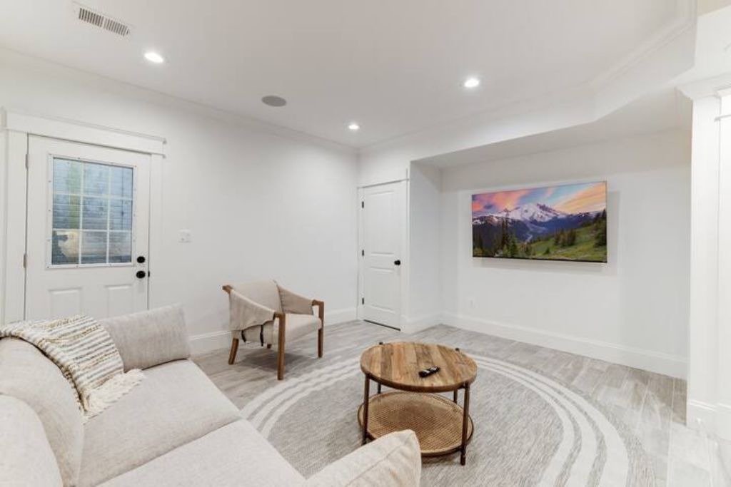 Photo of Livingroom in Old Town West
