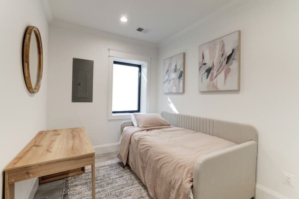 Photo of Bedroom in Old Town West