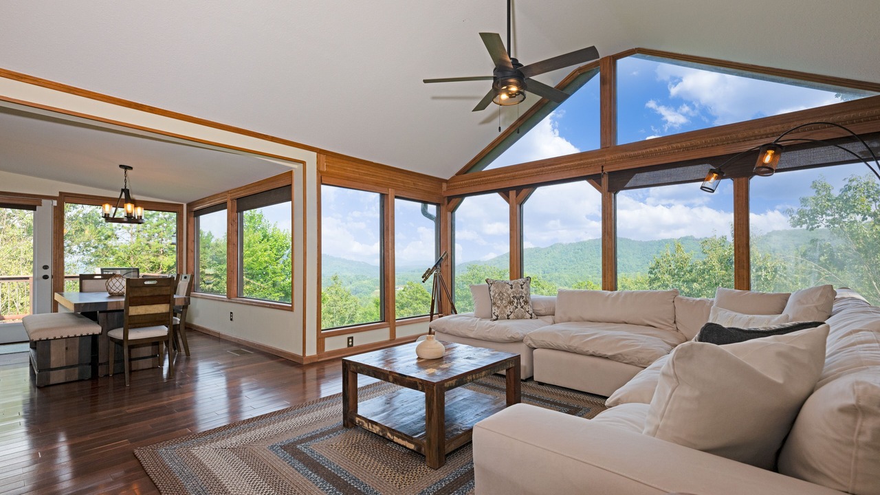 Photo of Livingroom in Murphy
