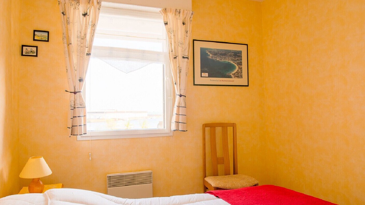 Photo of Bedroom in Plobannalec-Lesconil