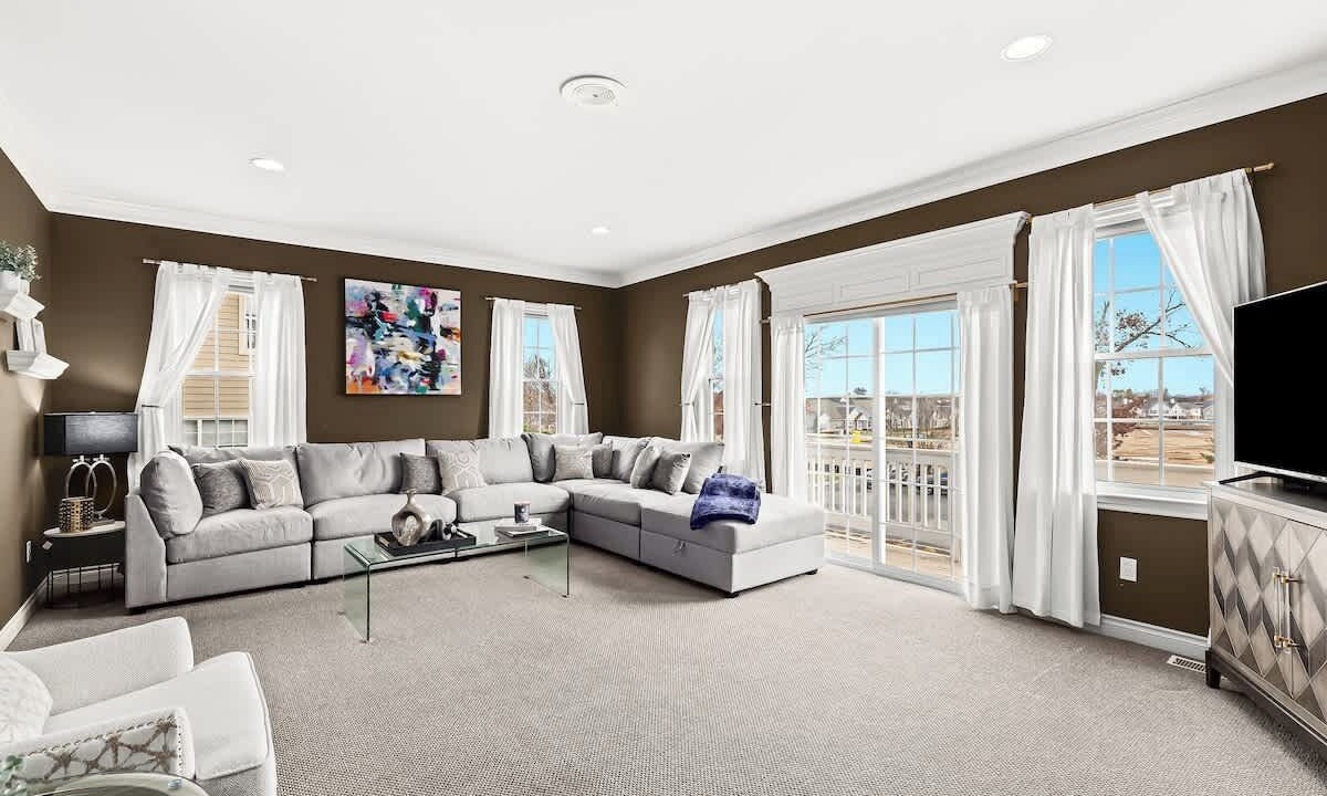 Photo of Livingroom in Howell