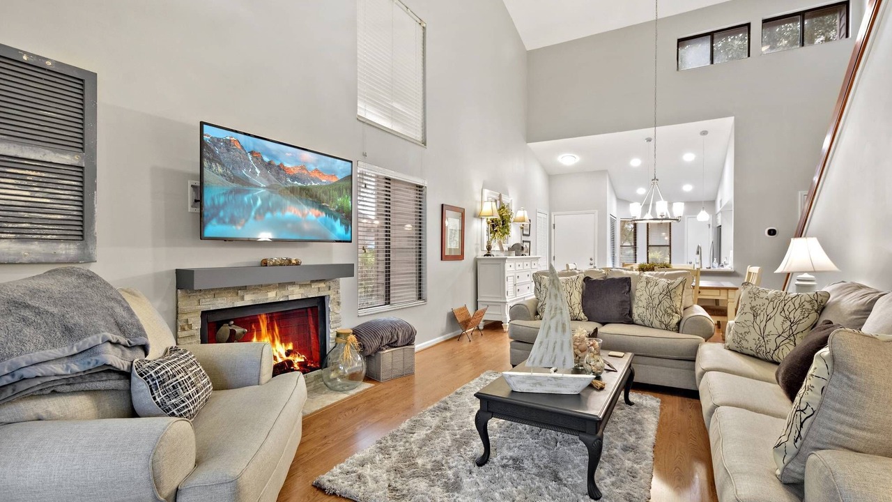 Photo of Livingroom in St. Simons Island