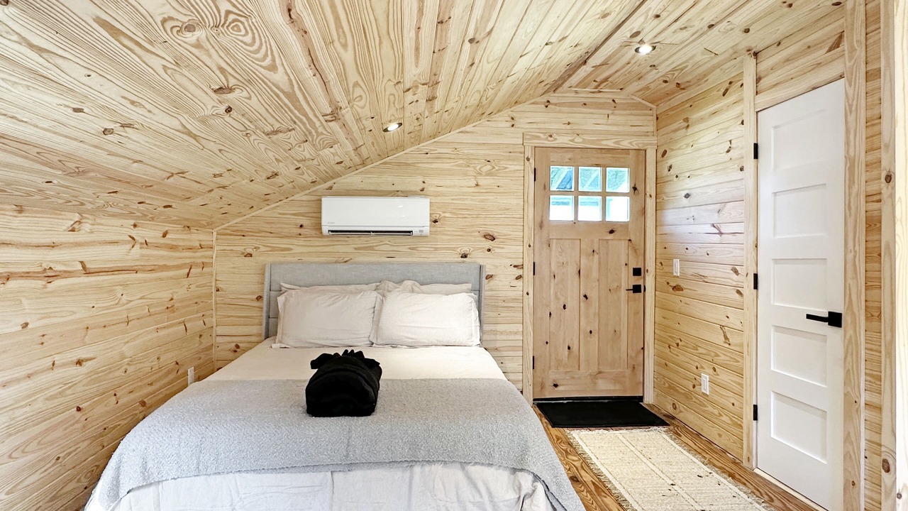 Photo of Bedroom in Summerville