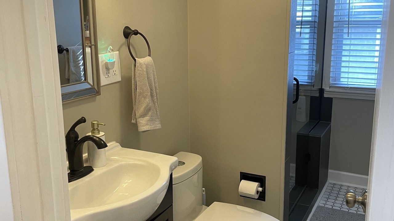 Photo of Bathroom in Forest Park