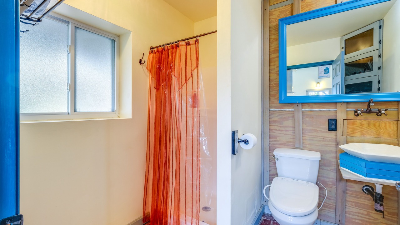 Photo of Bathroom in Pilot