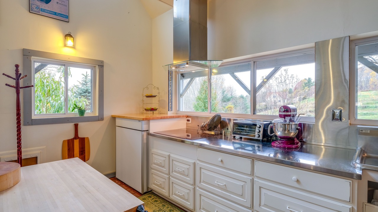 Photo of Kitchen in Pilot