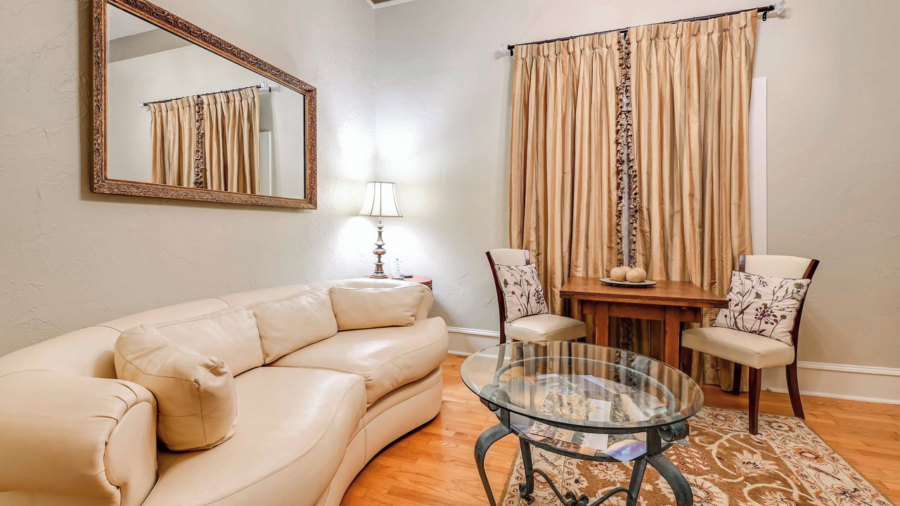 Photo of Livingroom in Decatur