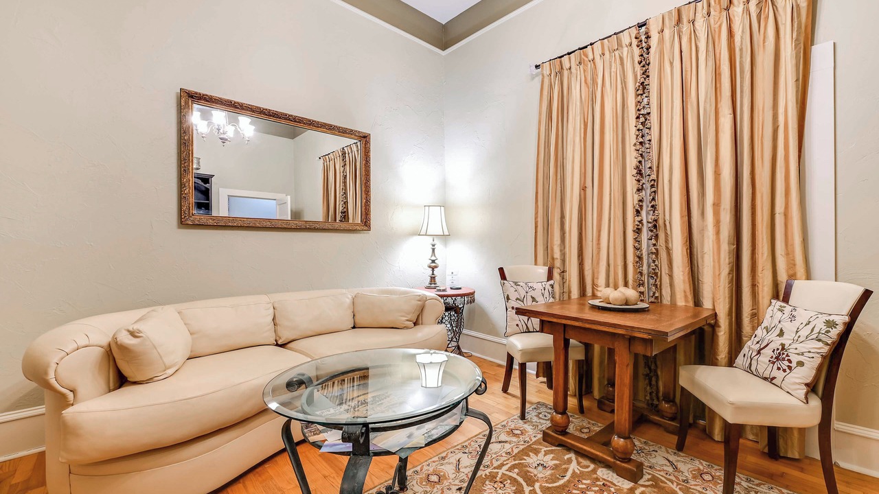 Photo of Livingroom in Decatur