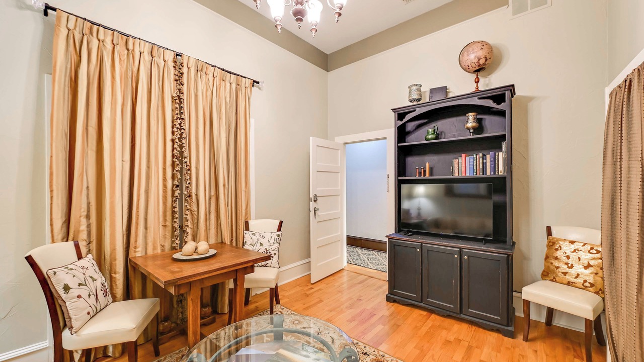 Photo of Bedroom in Decatur