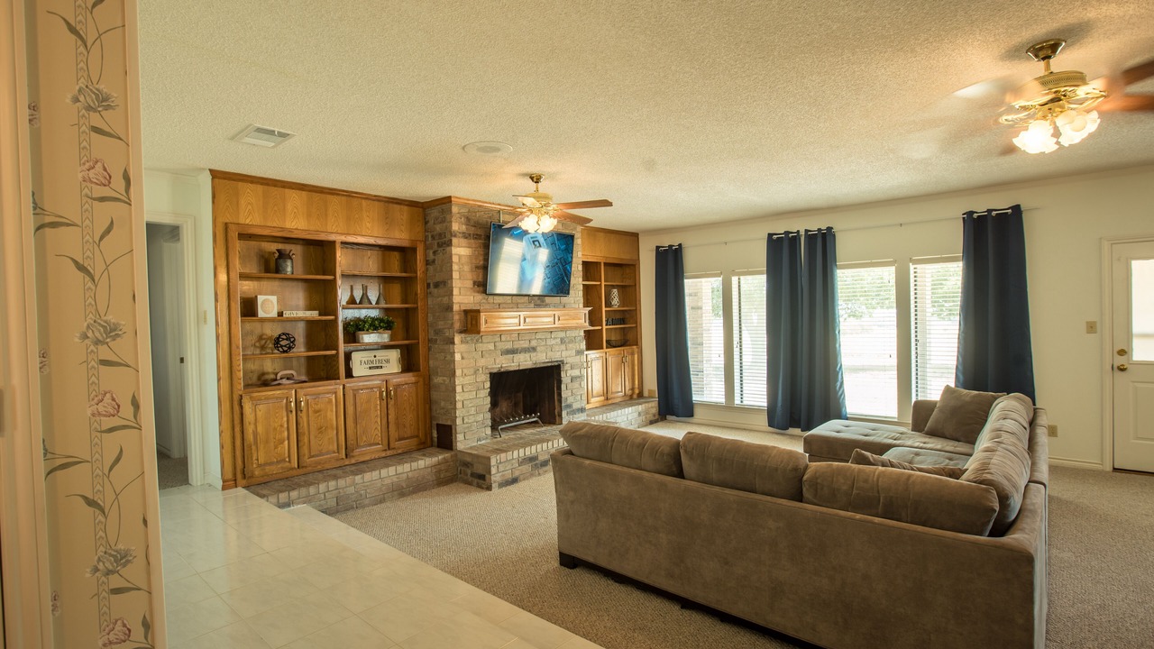 Photo of Livingroom in Sanger