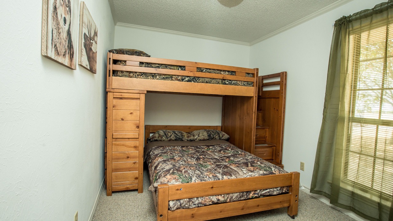 Photo of Bedroom in Sanger