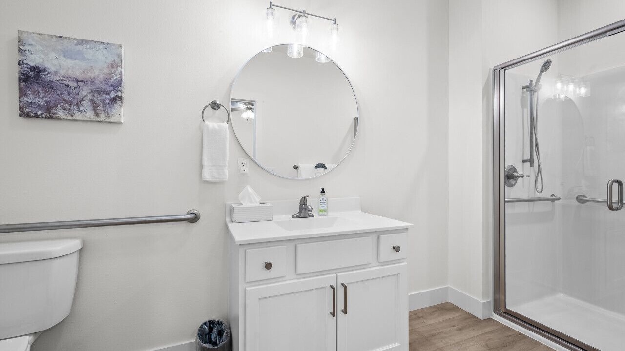 Photo of Bathroom in Kimberling City