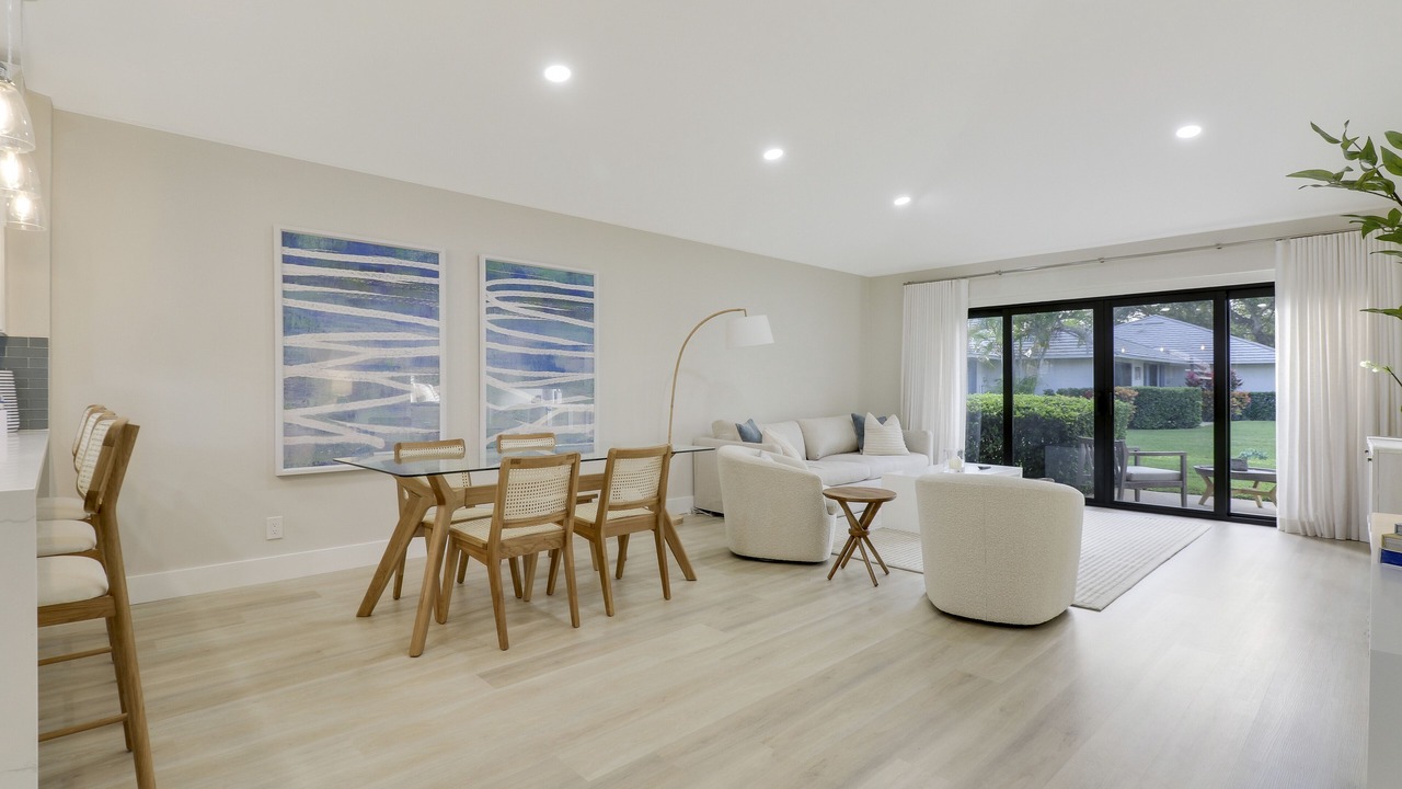 Photo of Livingroom in Palm Beach Gardens