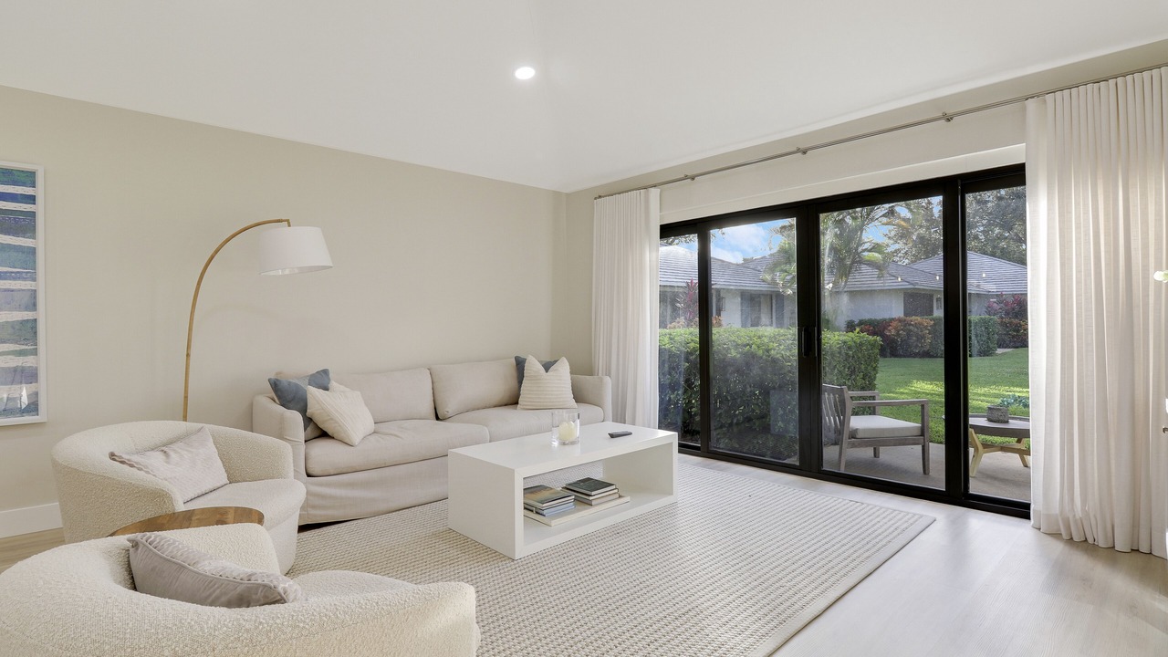 Photo of Livingroom in Palm Beach Gardens