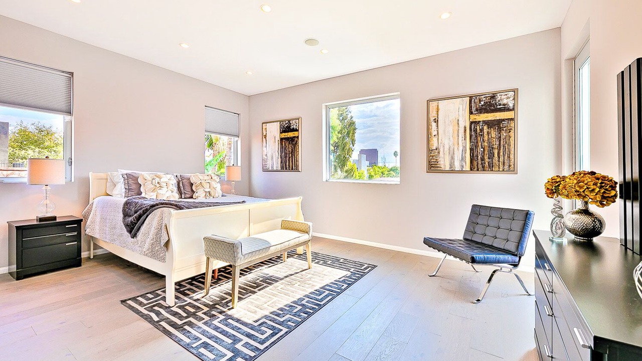 Photo of Bedroom in Beverly Grove