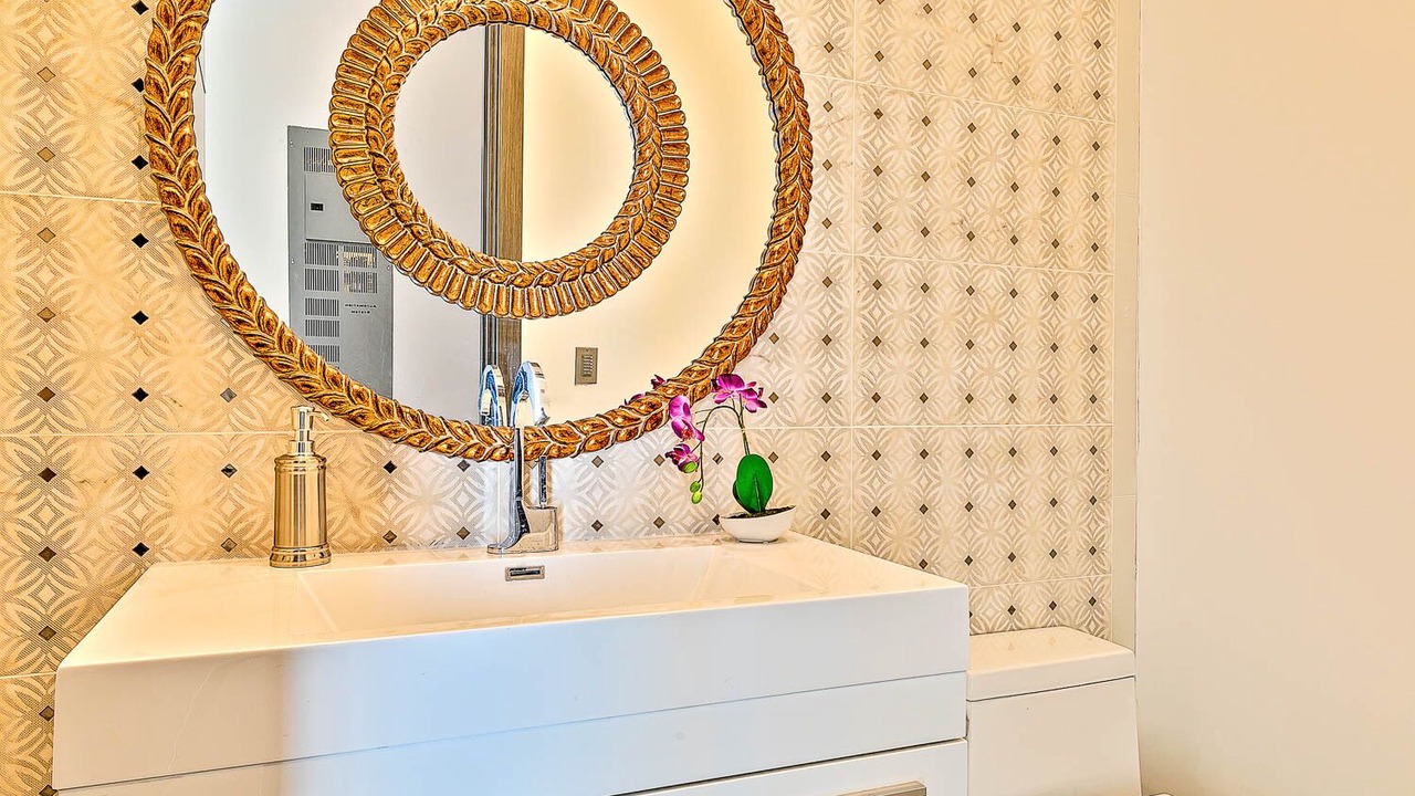Photo of Bathroom in Beverly Grove