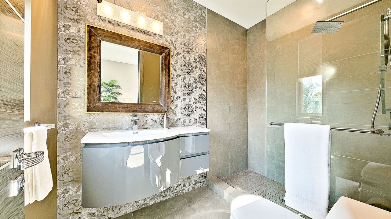 Photo of Bathroom in Beverly Grove