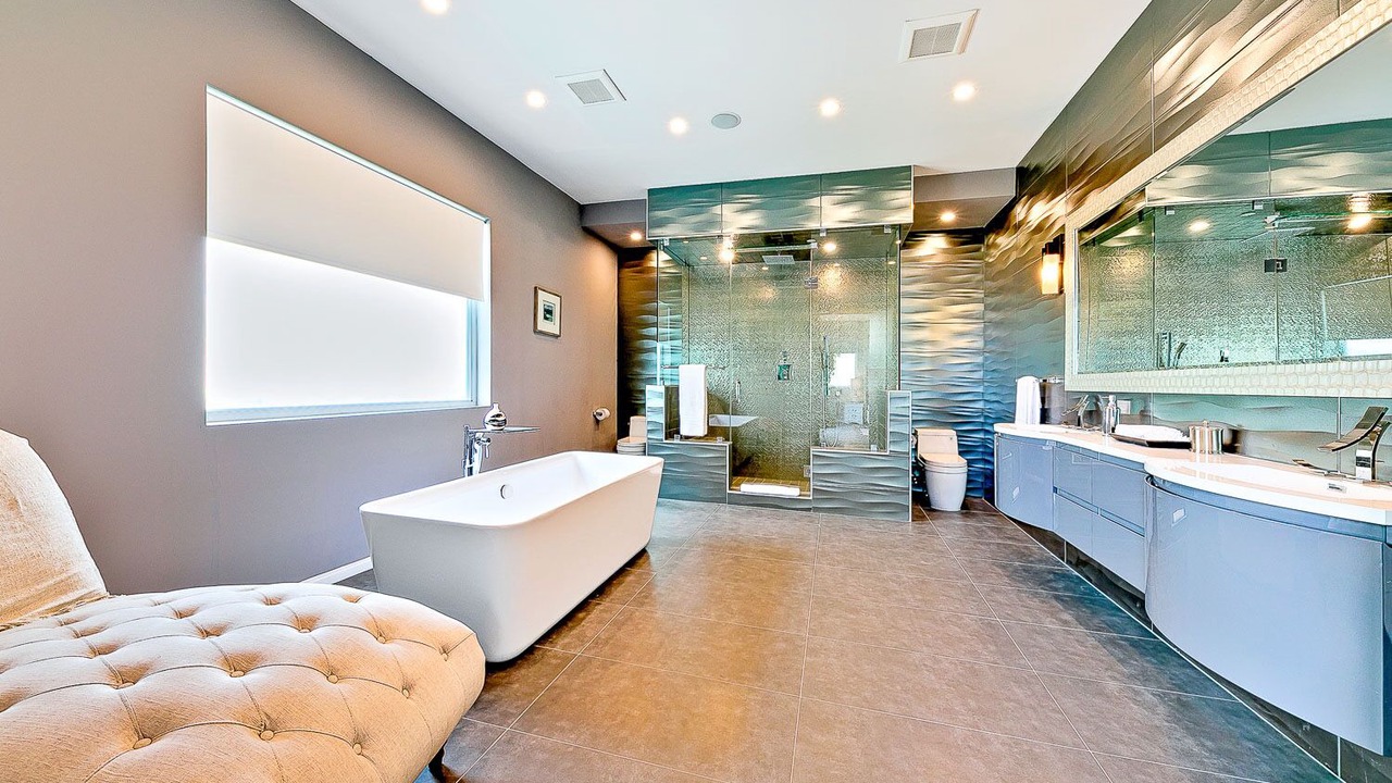 Photo of Bathroom in Beverly Grove