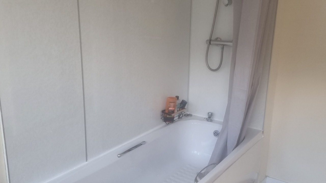 Photo of Bathroom in Glenisla