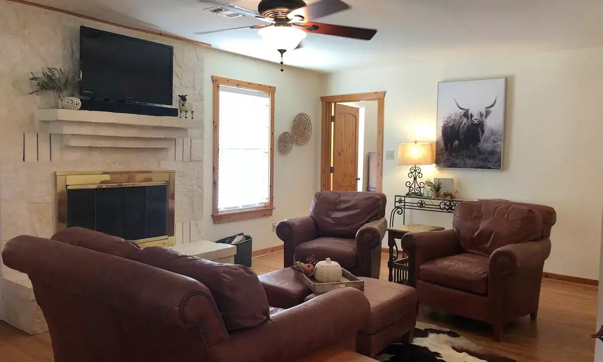 Photo of Livingroom in Harper